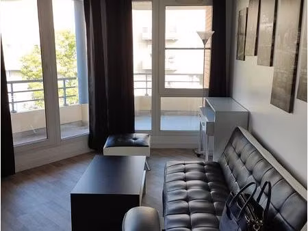 studio 1 pièce 26 m²