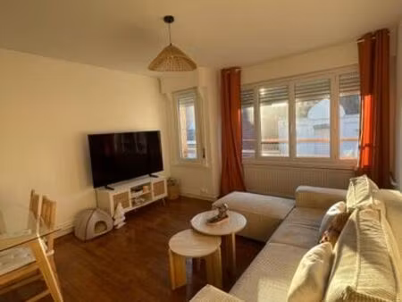 t4 proximité plage et centre ville