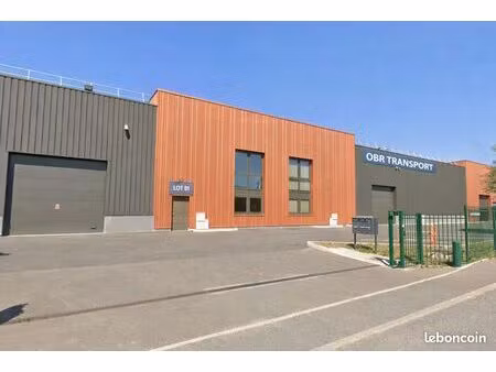 garde-meuble / box de stockage – entrepôt sec & sécurisé