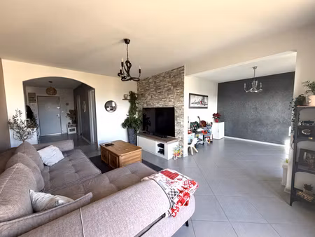 appartement t3/4 79 m2 berre l'étang.