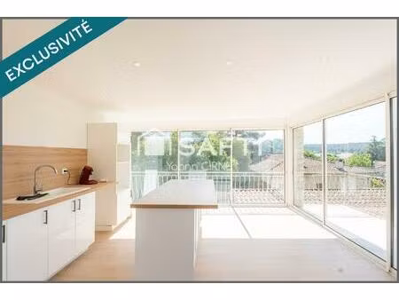 appartement de type 4/5 120 m2 avec terrasse et stationnement privatif