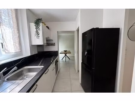 location appartement  27.27 m² t-2 à pont-de-chéruy  590 €