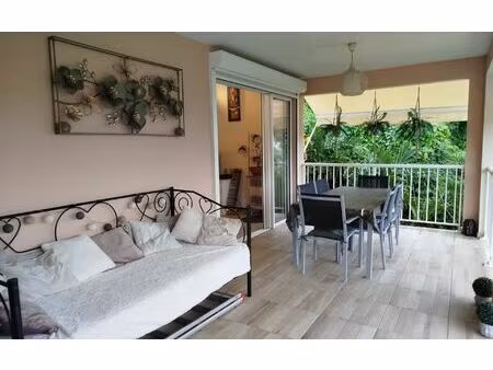 location maison  114 m² t-5 à saint-esprit  1 498 €