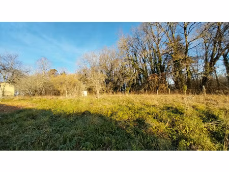 château l'évêque - terrain plat et constructible 1400 m2
