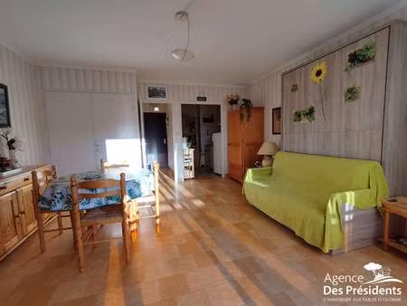 vente appartement t1 aux sables-d'olonne (85100) : à vendre t1 / 28m² les sables-d'olonne