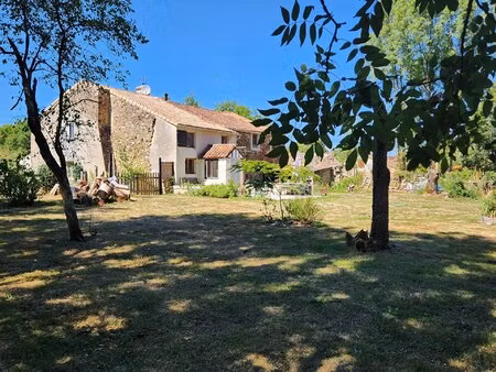 jolie maison de campagne