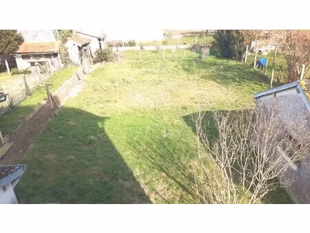 jolie maison de village à rafraîchir