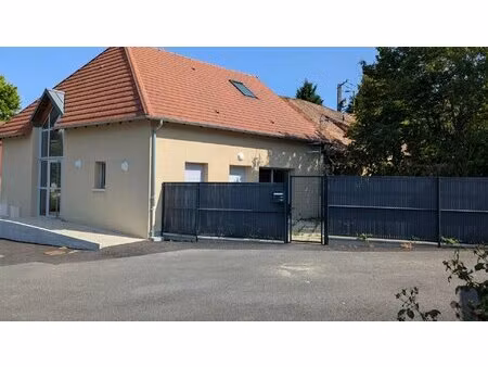 maison rénovée avec charme et confort moderne – classée a