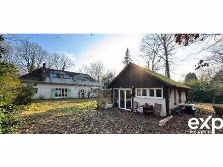 maison sans vis à vis et piscine chauffée