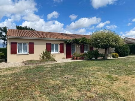 maison de plain pied avec 3 chambres