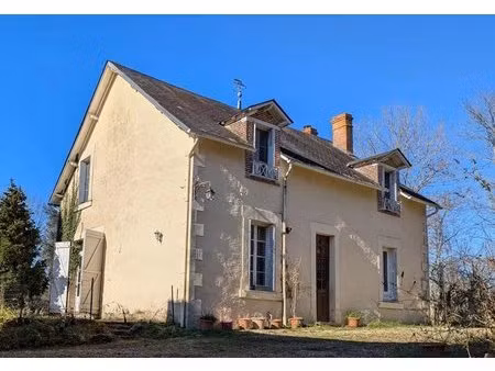 propriété tranquille de 4 chambres au bord de la rivière avec maison d'amis