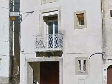 maison de village a renover avec garage