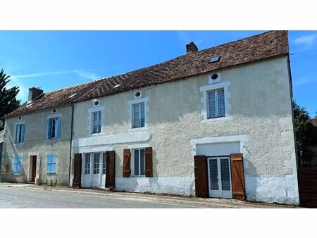 grande maison familiale avec possibilité de revenus