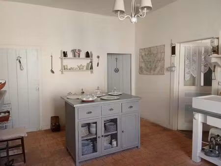 maison de village claire et lumineuse