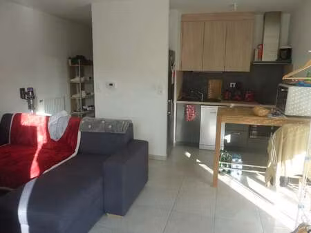 location appartement 2 pièces à la flèche (72200) : à louer 2 pièces / 48m² la flèche