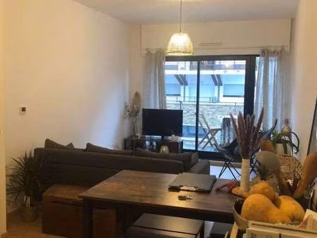 location appartement 2 pièces à nantes île de nantes (44000) : à louer 2 pièces / 39m² nan