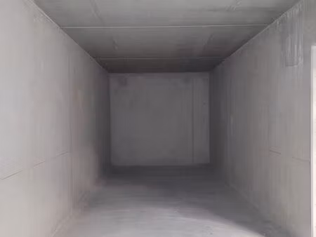 location parking / garage