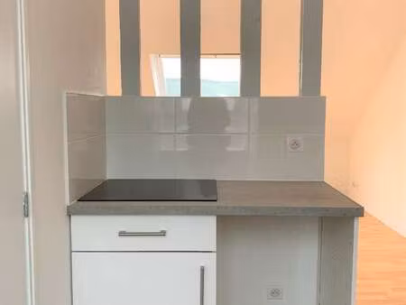 location appartement 3 pièces à déville-lès-rouen (76250) : à louer 3 pièces / 34m² dévill