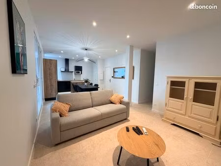 superbe t2 entièrement meublé  avec jardin