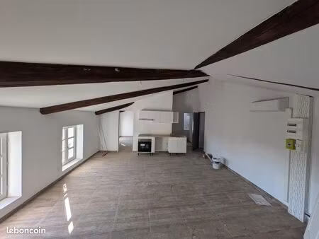 magnifique t2 de 50m2 - refait à neuf dans le plus beau quartier de carpentras