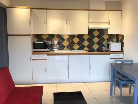 appartement t2 bas de villa à champtercier