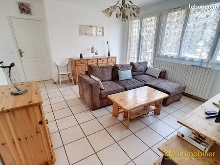 appartement 3 pièces 65 m²