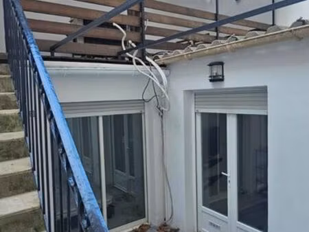 t3 centreville avec terrasse