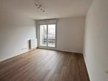 location - noisy le sec - t2