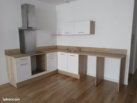 appartement t3 à villeneuve