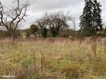 terrain 783 m² trie chateau