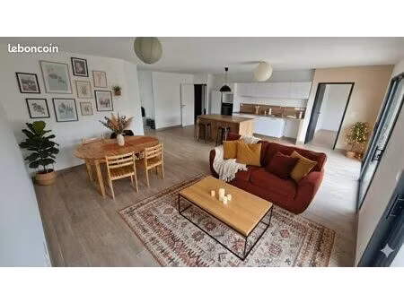 maison contemporaine meublée – alliant confort  modernité et calme