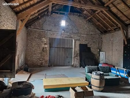 espace de stockage dans une grange