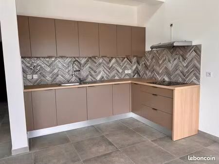 location – villas f4 neuves à étage – champ borne ?