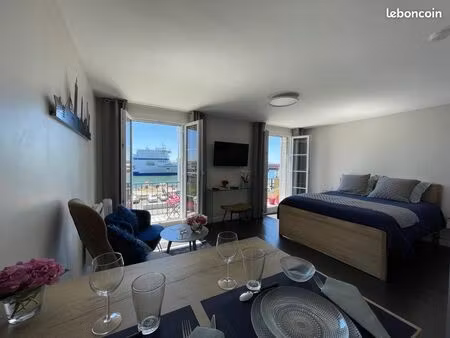 studio 31m2 + 9 m2 de balcon  vue mer  ascenseur et parking