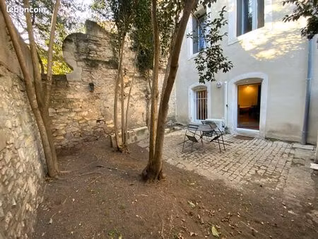 studio meublé avec jardin