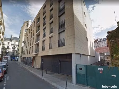 parking/box 15 m² grenoble