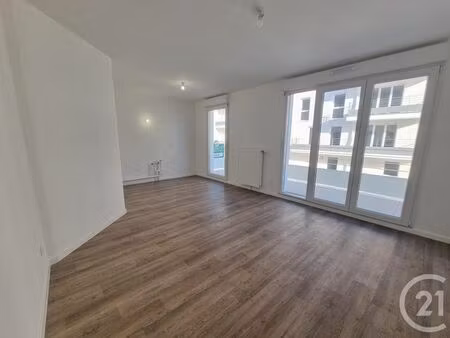 appartement f3 à louer - 3 pièces - 58 06 m2 - savigny le temple - 77 - ile-de-france