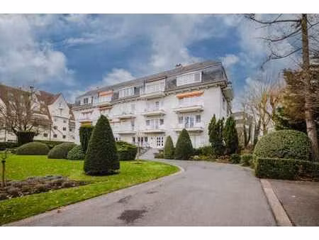 appartement met terras  parking en garage te 9051 gent