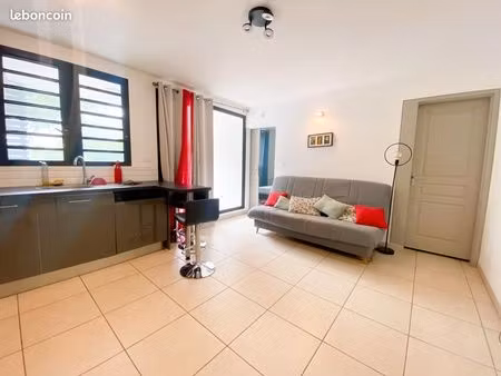 t2 meublé 32 m² – résidence st clair – la possession