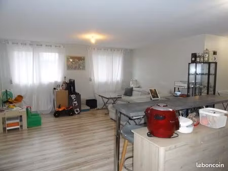 appartement 3 pièces 74 m²