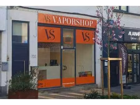 magnifique espace commercial modulable et très visible