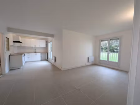 location appartement 2 pièces 61.5 m² à chennevieres-sur-marne (94430)  1 120 €