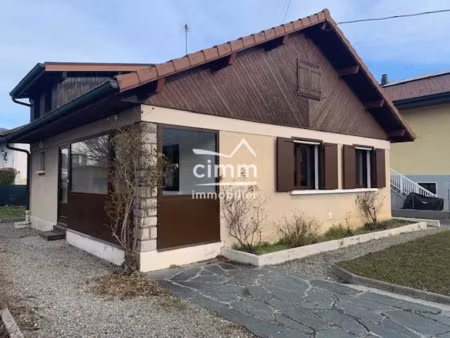 location meublée maison 4 pièces 76.99 m² à cluses (74300)  1 700 €