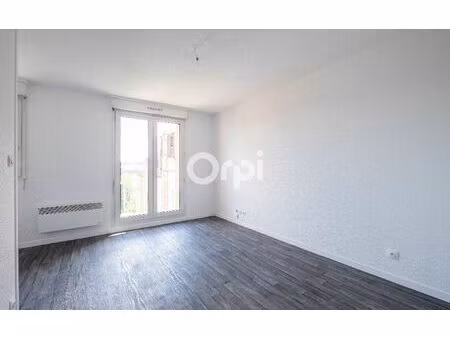 location appartement  m² t-1 à limoges  340 €