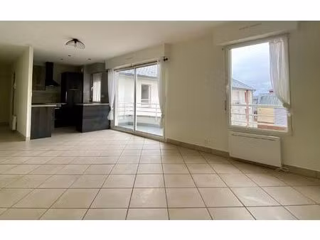 location appartement  48.15 m² t-2 à abbeville  650 €