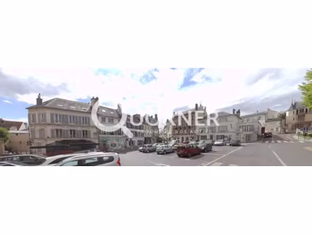 local professionnel à usage de bureaux surface : 114 23 m2