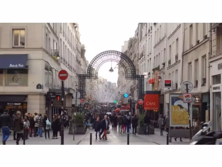 location pure - emplacement numéro 1 - 75003 paris