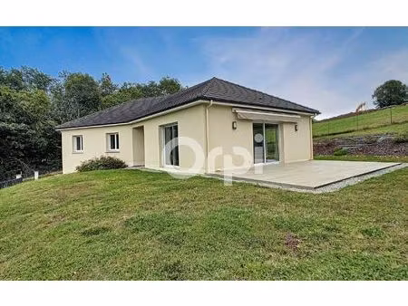 location maison  109.68 m² t-4 à ussac  1 335 €