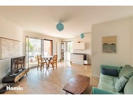 appartement t3 de 63 m2 situé dans le quartier du busca à toulouse