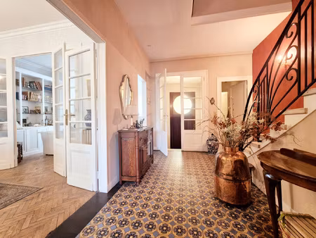 bordeaux cauderan bel air primrose